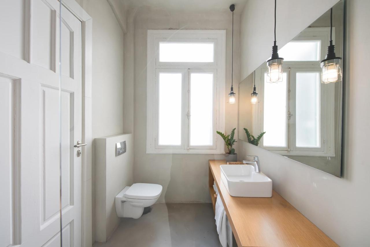 Monk Monastiraki Suites Атина Екстериор снимка