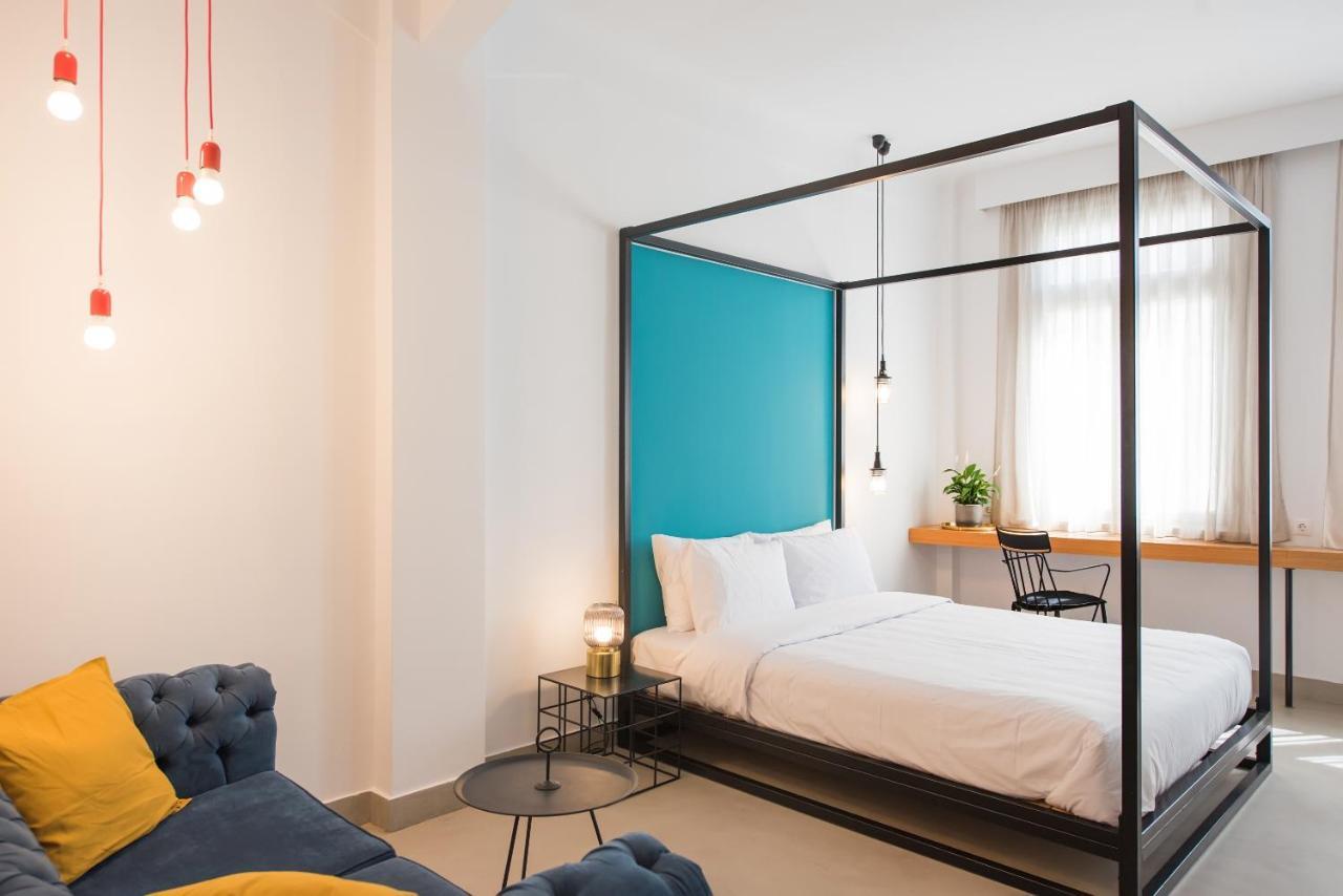 Monk Monastiraki Suites Атина Екстериор снимка