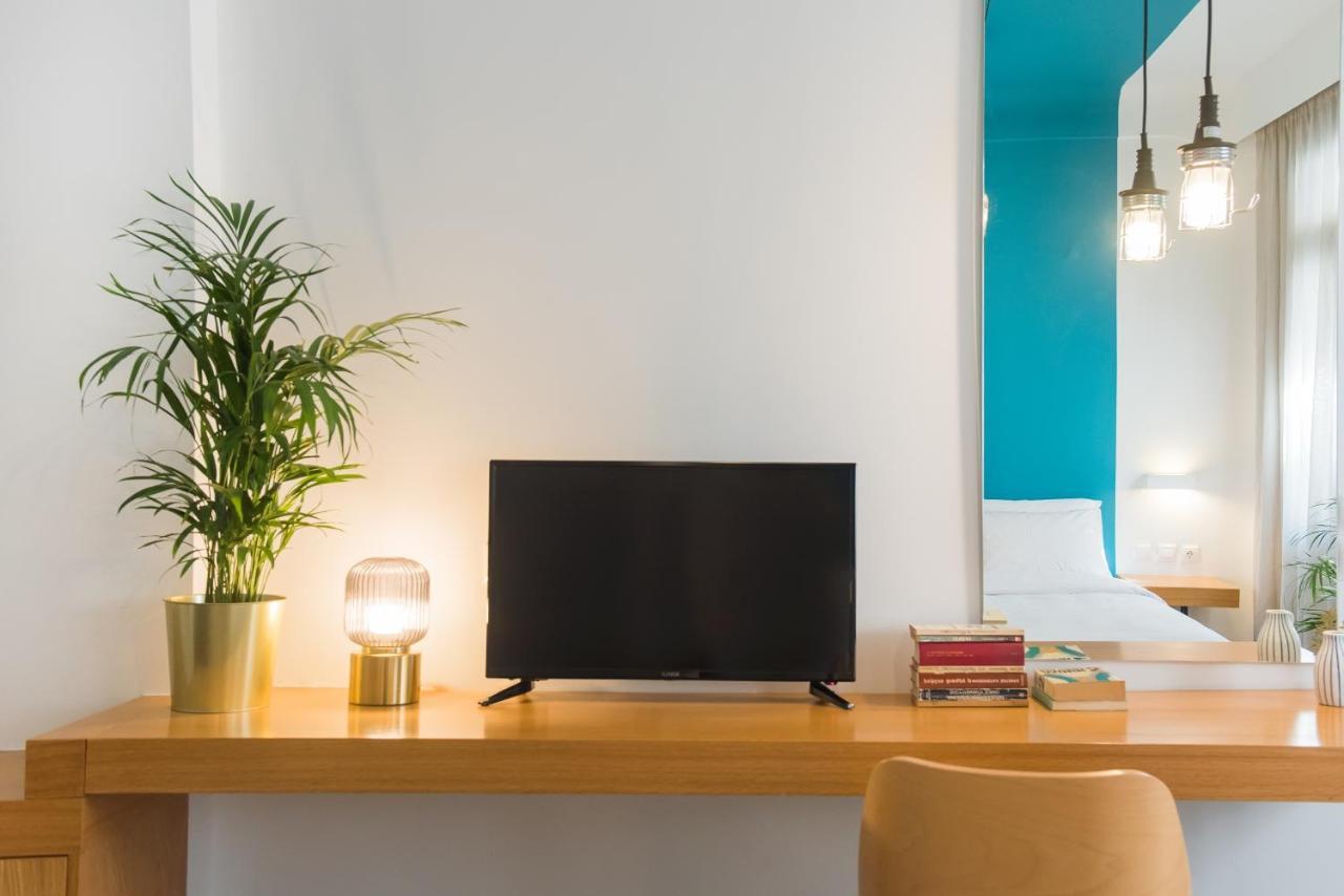 Monk Monastiraki Suites Атина Екстериор снимка