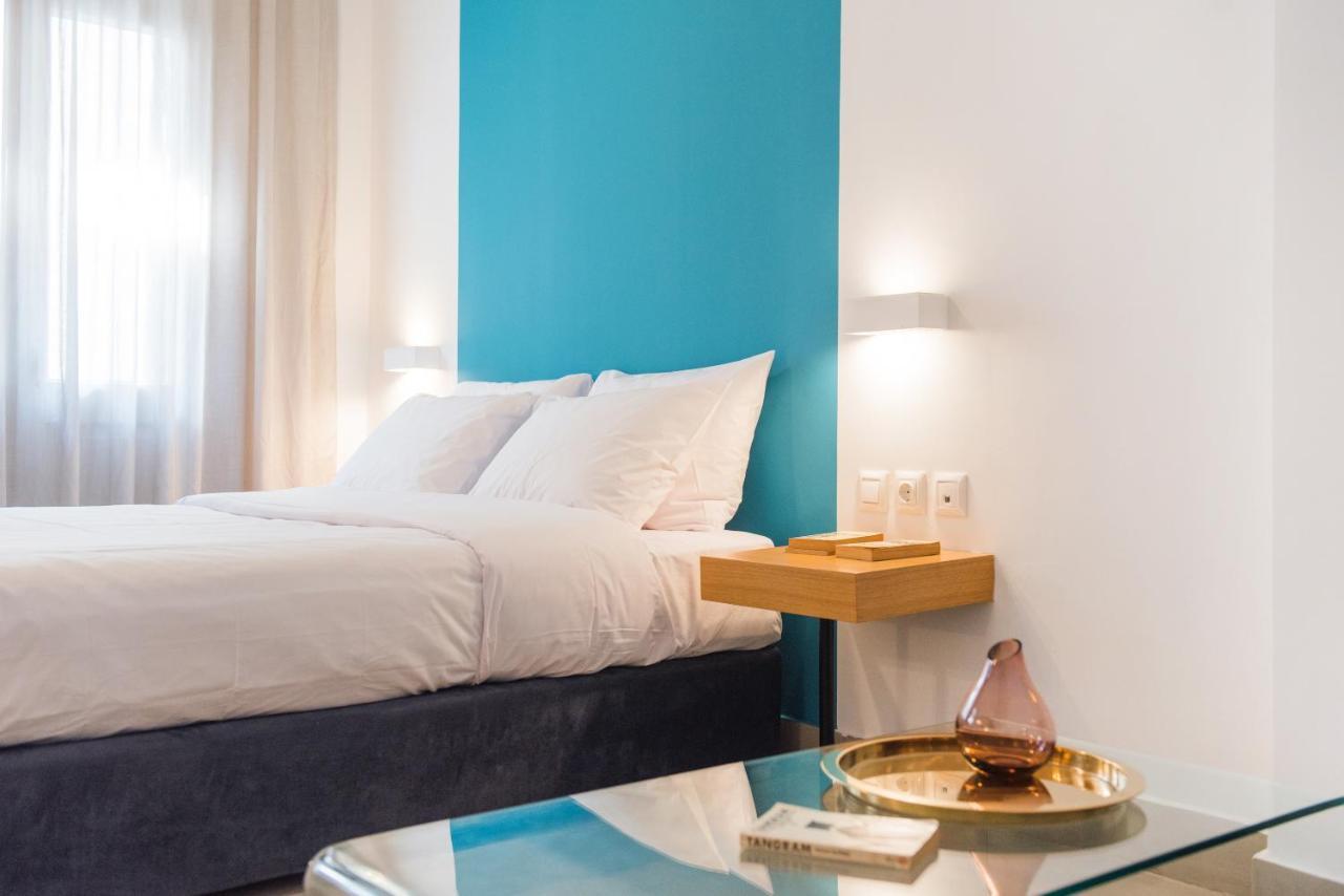 Monk Monastiraki Suites Атина Екстериор снимка
