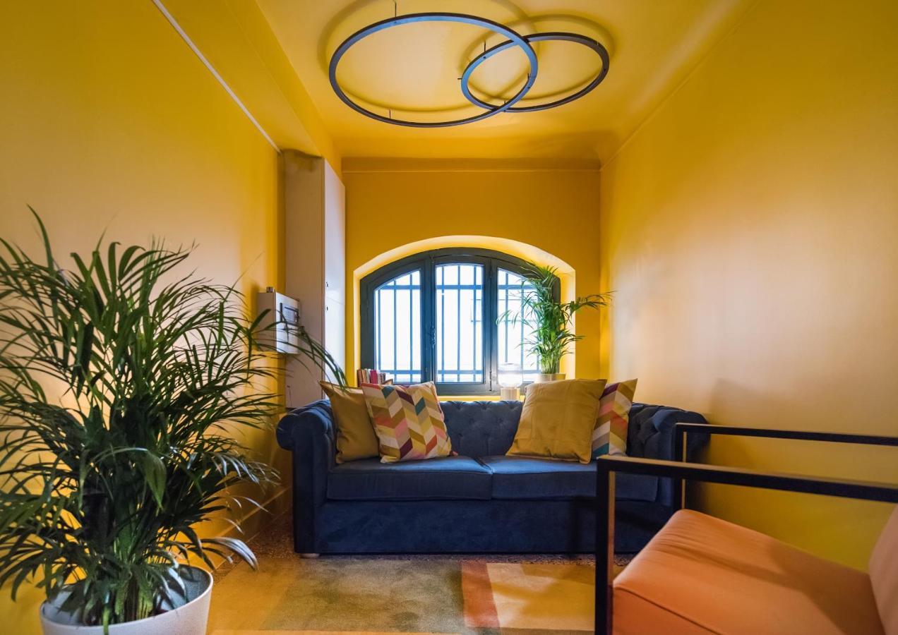 Monk Monastiraki Suites Атина Екстериор снимка